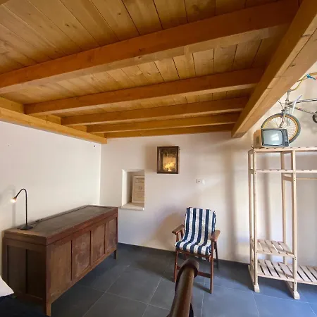 Bric A Brac Eclectic Πανσιόν