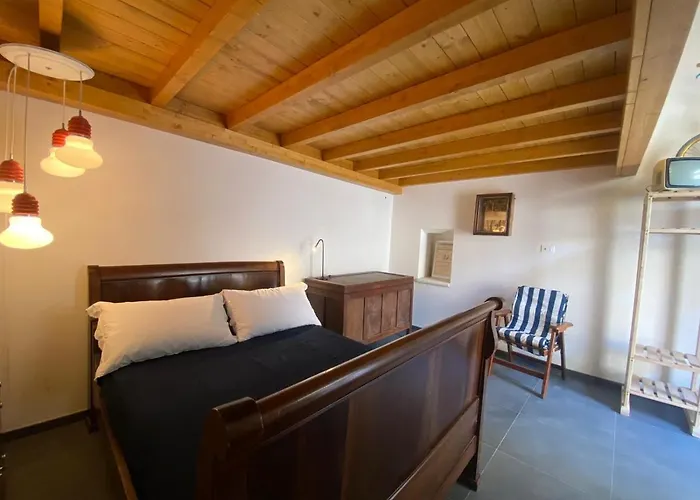 Bric A Brac Eclectic Uggiano La Chiesa